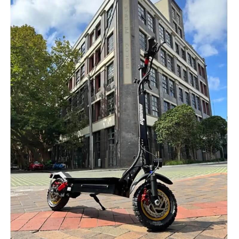 Mamba 2024 Venom Turbo GTS Hydraulic Brake Max Peak 2000w Electric Scooter in Black