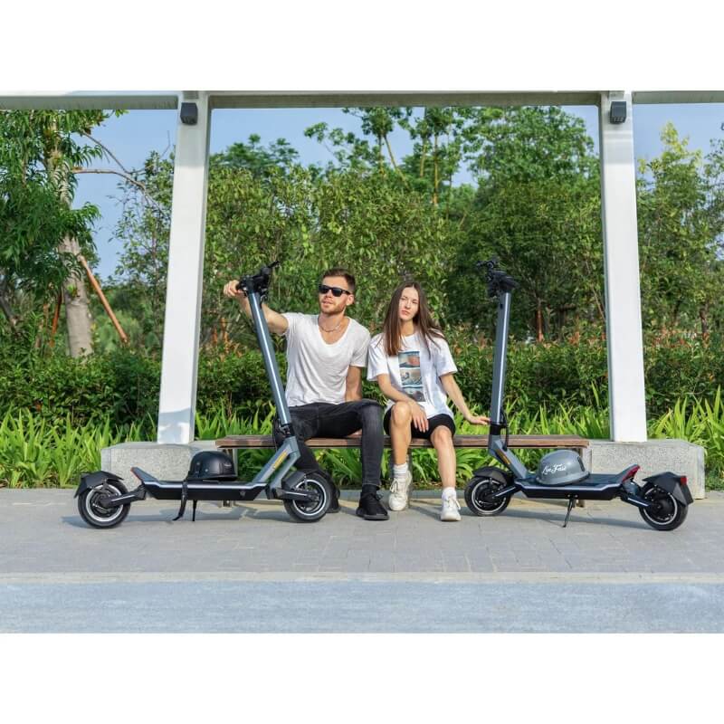 Veloz Punk Pro 2300W Dual Motor Regenerative Braking Range E-Scooter in Grey