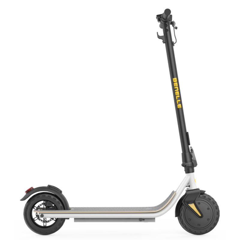 benelle-c40-electric-scooter-in-colour-black-and-white-right-side-view